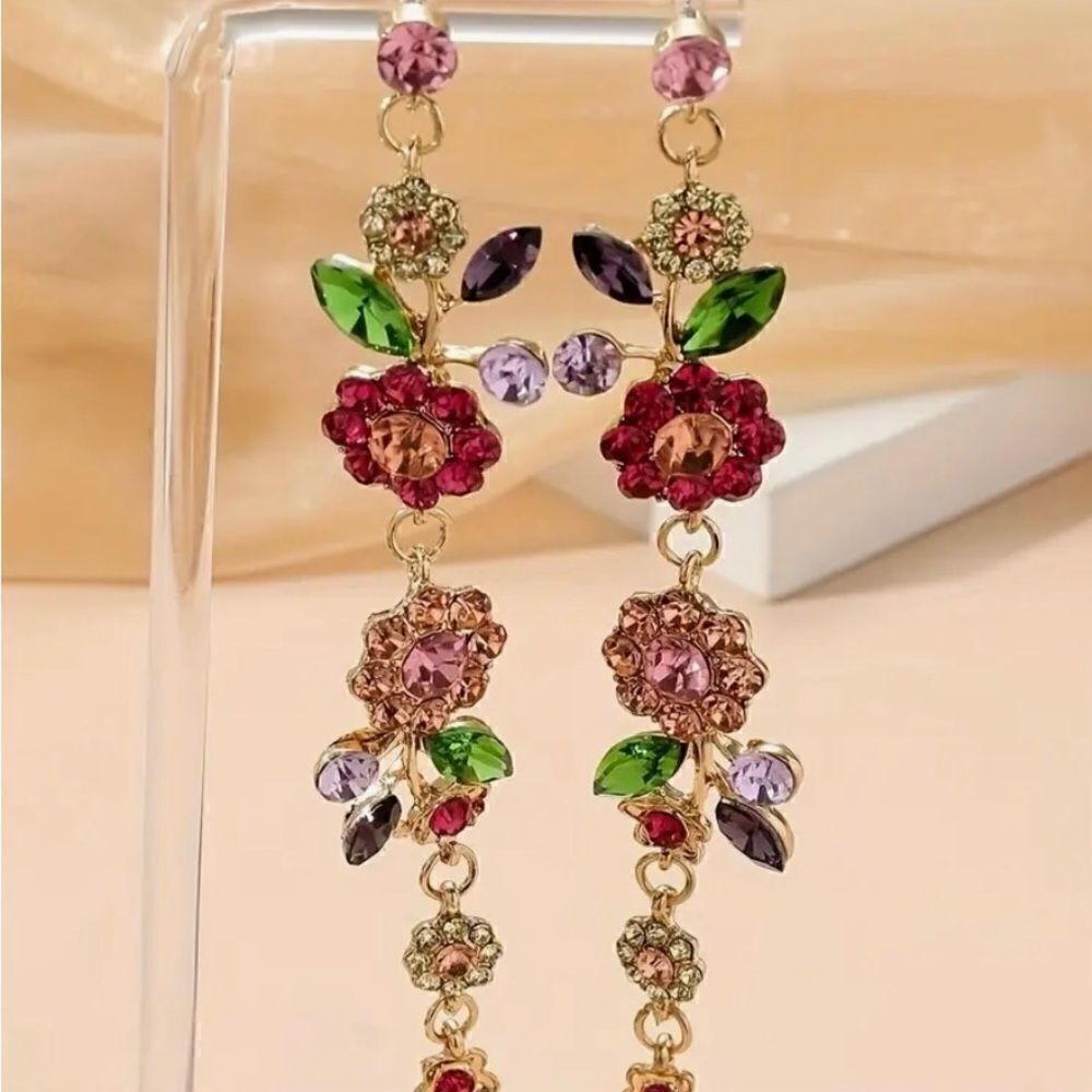 🌺 Betsey Johnson stunning long drop dangle earrings 🌺 - Picture 3 of 4